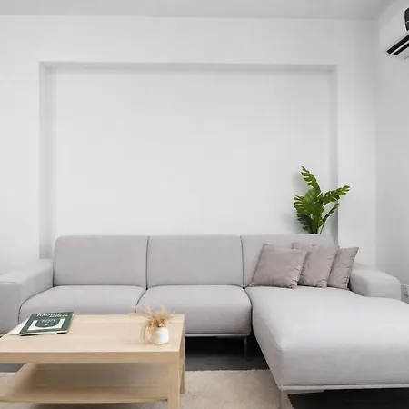 아파트 Timelessly Modern 1br In Old Town *
